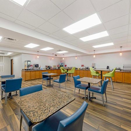 Best Western Plus Midwest City Inn & Suites Ngoại thất bức ảnh