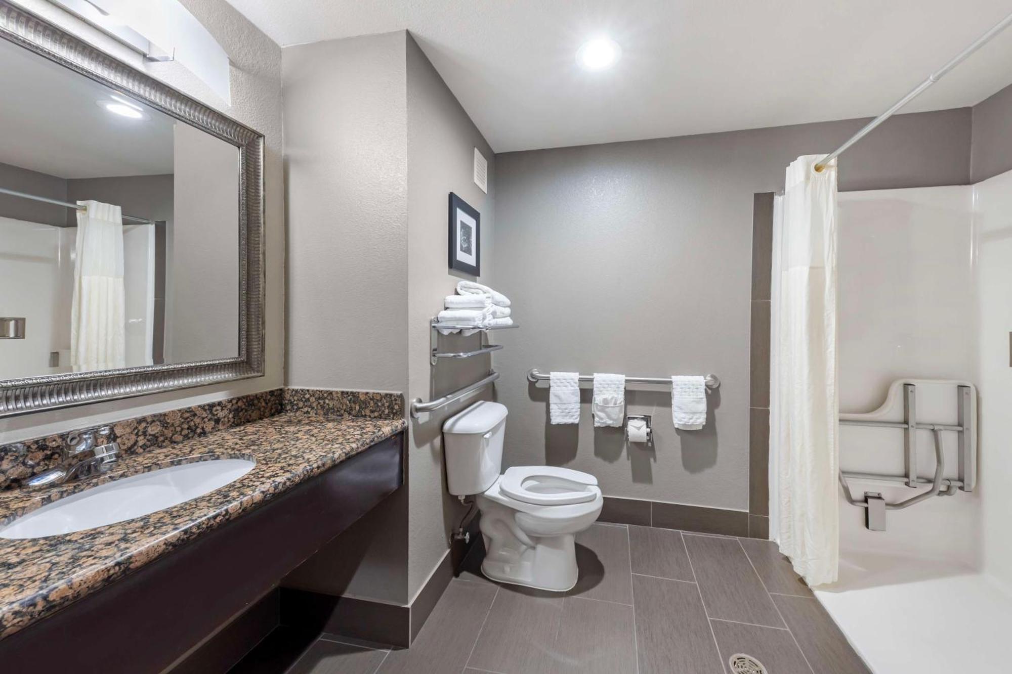 Best Western Plus Midwest City Inn & Suites Ngoại thất bức ảnh