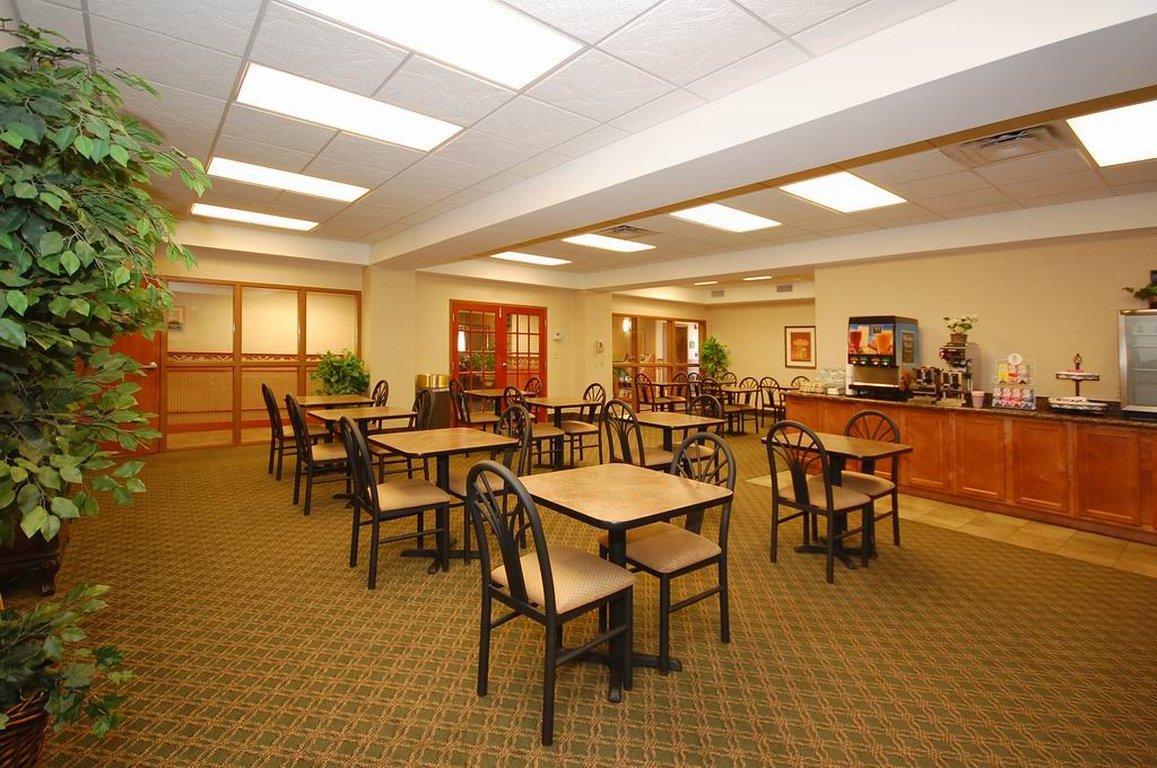 Best Western Plus Midwest City Inn & Suites Ngoại thất bức ảnh